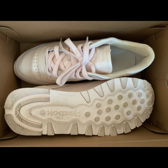 Pale Pink Reebok Classics - Picture 4 of 5